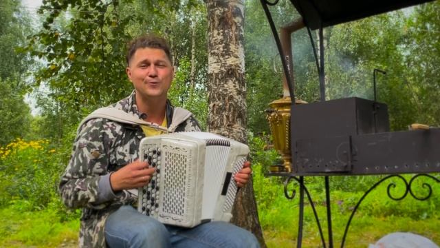 ВСЁ СЕЛО БЫЛО В ШОКЕ! За окошком свету мало - песня, с которой я впервые вышел на сцену с баяном смотреть онлайн