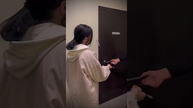 Я подарила мужу машину на др, муж подарил квартиру на др ? смотреть онлайн