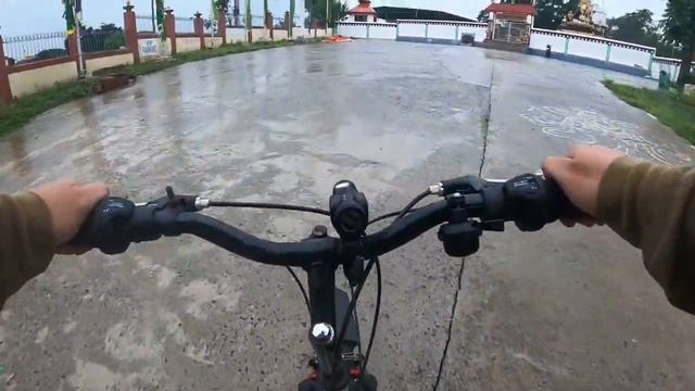 A Short Ride to Norbu Ri смотреть онлайн