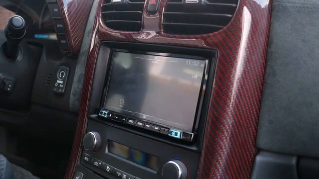 Установка и обзор мультимедийного центра Alpine iLX-702D на Chevrolet Corvette Z06 смотреть онлайн