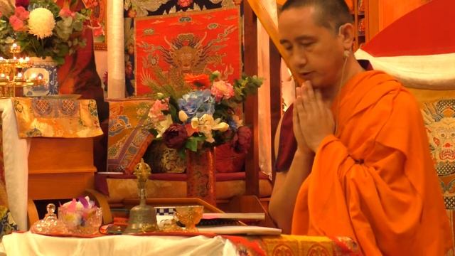 Calling the Lama from Afar - Duet by Geshe Tenzin Zopa & Miffi Maxmillion смотреть онлайн