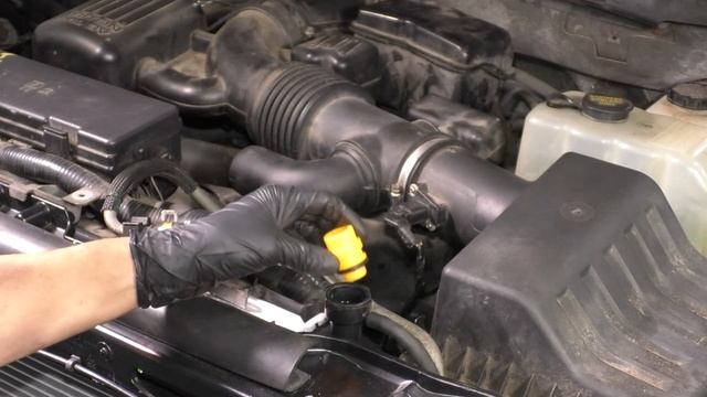 How to Drain & Fill Coolant 2009-2014 Ford F-150 смотреть онлайн
