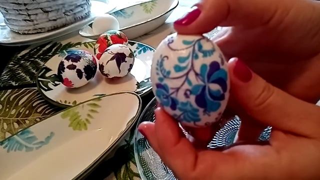 Как Покрасить Яйца без Красителей.. Пасху Ждём..
