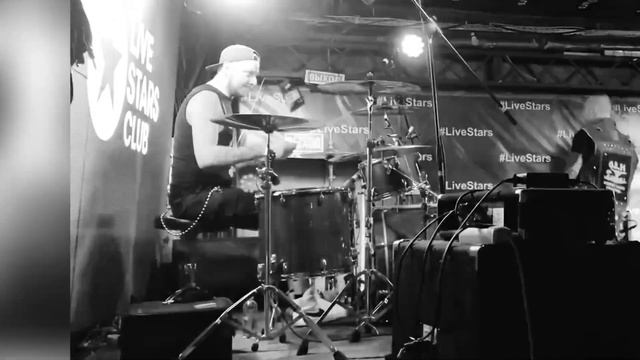 КУЛАКИ В КАРМАНАХ - Fucking Liar (The Exploited COVER) Live Stars Club смотреть онлайн