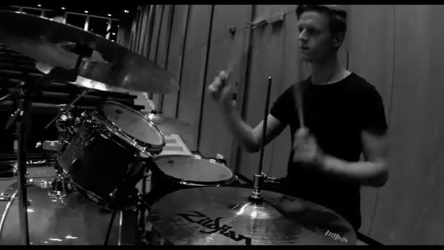 MUSE - Plug in Baby (Output Cover) смотреть онлайн