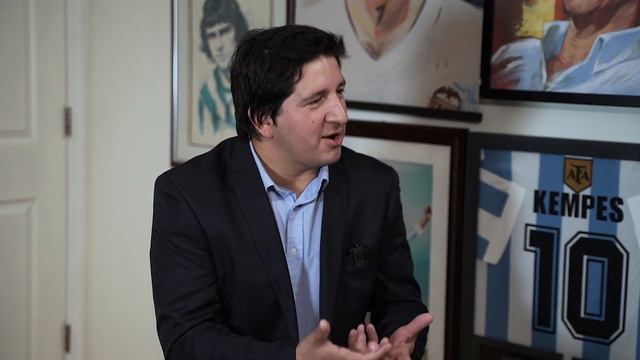 Mario kempes: exclusiva entrevista con Mario Kempes. Entrevistado por @matiasmeza7 смотреть онлайн