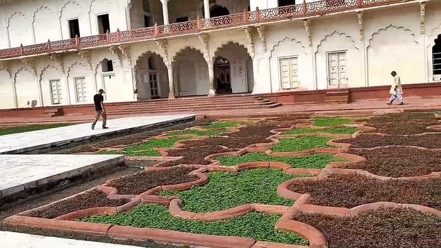 Agra Fort History / Information in Hindi | Agra Fort Tour смотреть онлайн