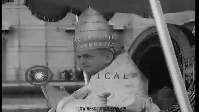 Paul VI takes possesion of the Chair of the Bishop of Rome in Archbasilica of Saint John Lateran смотреть онлайн