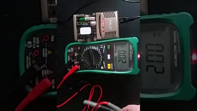 Зарядное устройство PALO C819 смотреть онлайн