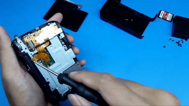 Bongkar Camera Canon EOS M10...jossd