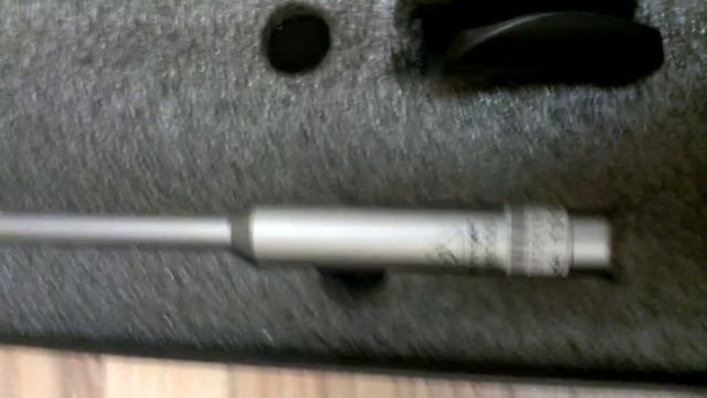 Behringer ECM8000 смотреть онлайн