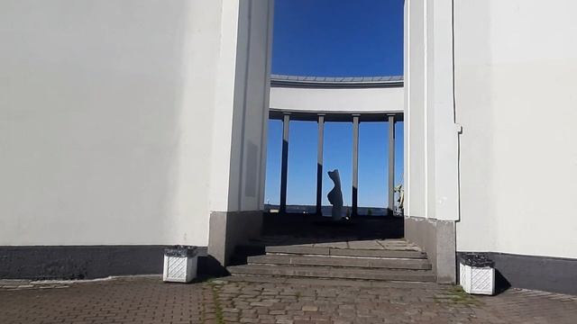Прогулка по Выборгу. Бастион Панцерлакс, Выборгский Эрмитаж. Гранитные колонны. Статуи. смотреть онлайн