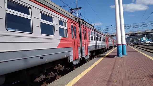 Электропоезд ЭР2К-1013 смотреть онлайн