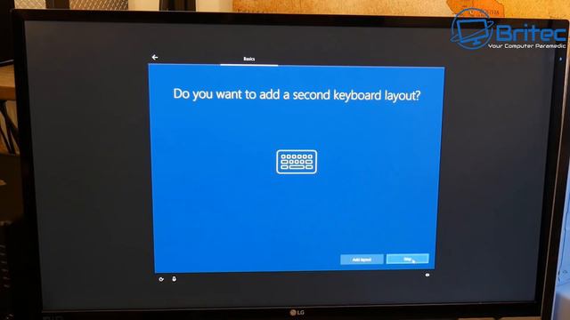 How to Install Windows 10 From USB Flash Drive смотреть онлайн