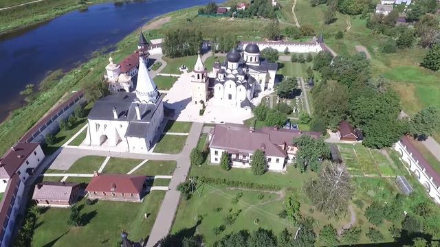 Старицкий свято-успенский монастырь с высоты смотреть онлайн