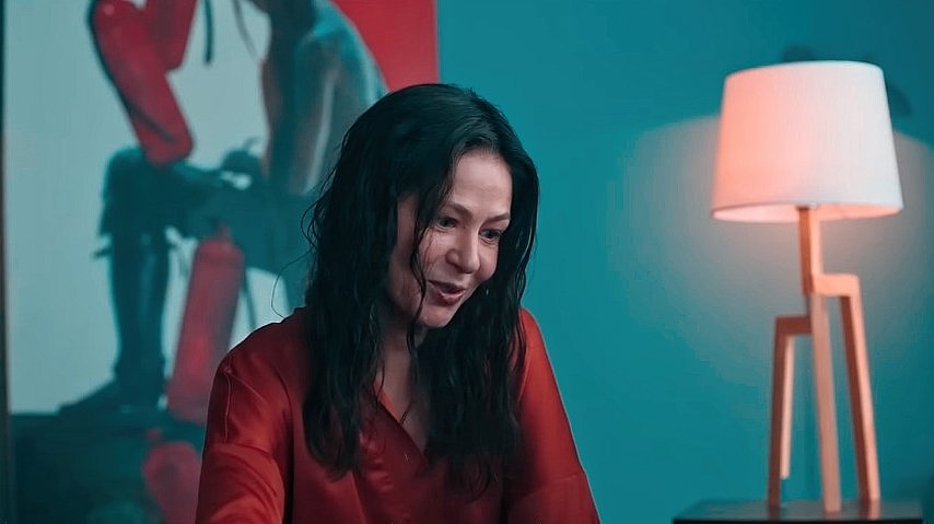 Что делать женщине, если у нее два любовника, а выбрать нужно одного Трейлер смотреть онлайн