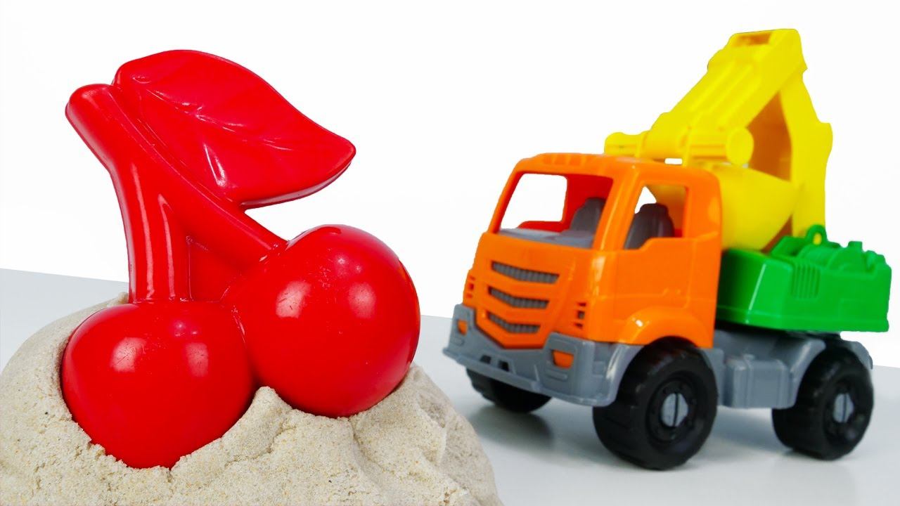 Развивающие мультики для малышей. Моя песочница. Лепим куличики и учим цвета. смотреть онлайн