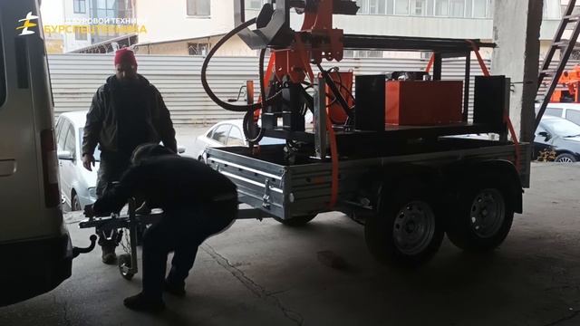 Отгрузка самоходной малогабаритной буровой установки СБУ 27ЛС + отзыв Клиента. Видео от ЗБТ смотреть онлайн