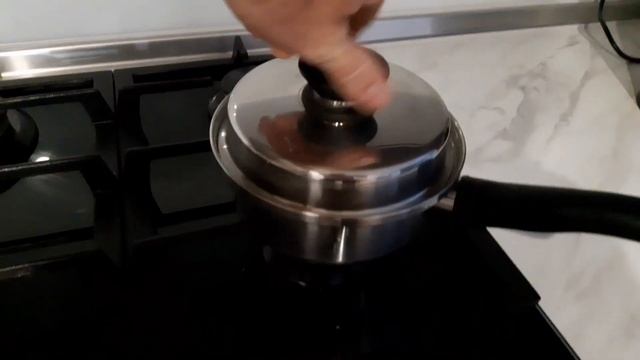 Варим домашние яйца без воды в посуде "iCook". смотреть онлайн