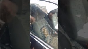 как открыть заблокированую дверь на ВАЗ 2111 Когда ключи остались в замке.