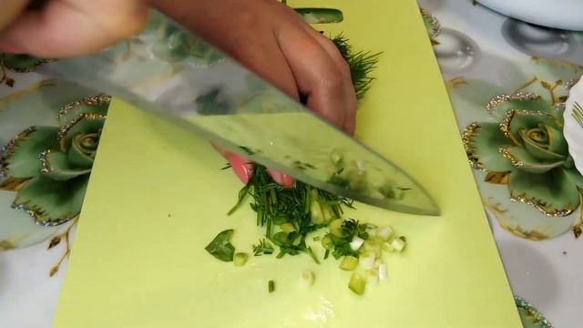 Зеленый борщ//Щавелевый суп с яйцом//НА КУХНЕ У ЦЫГАНОЧКИ. смотреть онлайн