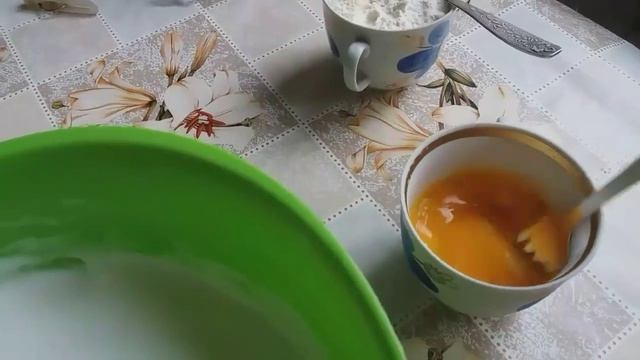 Хитрый бисквит в два слоя с начинкой