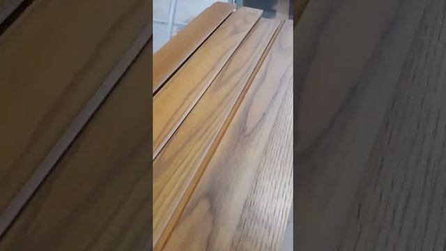 плинтус половой.материал ясень.