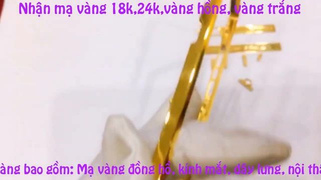 Điện thoại Blackberry 9983 - Điện thoại mạ vàng giá rẻ