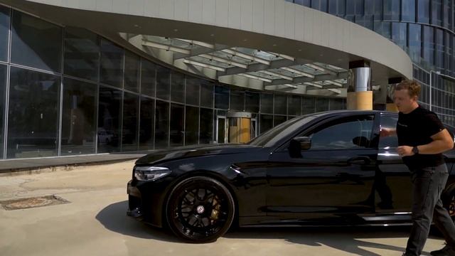 Тюнинг проект - BMW M5 F90. Akrapovic, звёздное небо смотреть онлайн