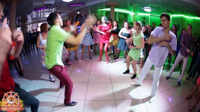 Afro-house animation from Yuri Gavrilov & Oleg Skorobogatov @ Festival of Cities 2 2015.10.17 смотреть онлайн