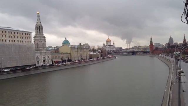 Кремлевская набережная Москвы смотреть онлайн