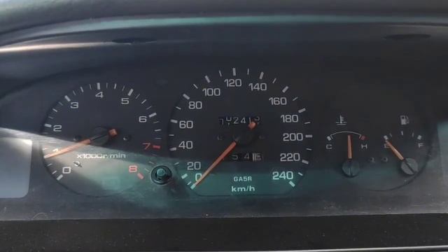 Mazda 626 GE 1994 глохнет