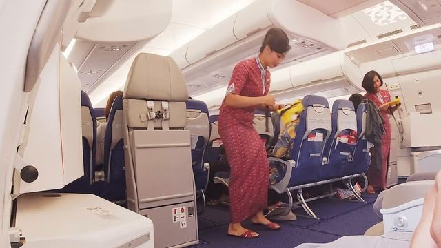 Safety Demontration Lion Air Airbus A330-900 Neo Rute Solo - Jakarta JT3539