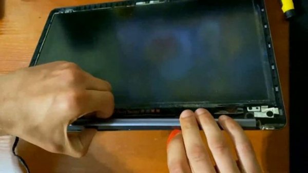 Восстановление крепления петли ASUS Vivobook Pro 15 N580