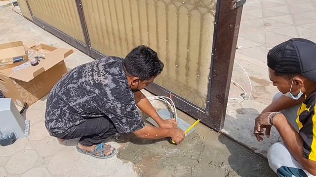 Installation of Nice Robus Sliding Gate Motor смотреть онлайн