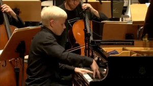 Alexander Malofeev    S Rachmaninoff  Piano Concerto No 2