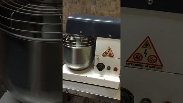 Миксер планетарный Steno Pl7B смотреть онлайн