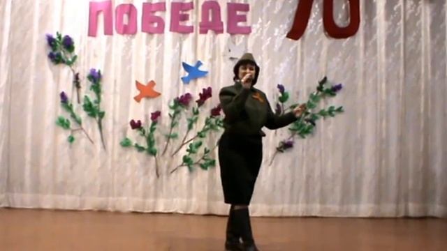 "В лесу прифронтовом", слова М. Исаковского, музыка М. Блантера поёт Лидия Попова смотреть онлайн