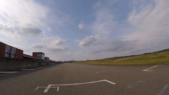 Circuit Bresse - 12.3.17 - Vue Avant - Session 5 Après-Midi Partie 2 смотреть онлайн