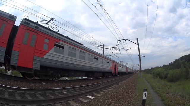Электропоезд ЭР2Р-7013 станция Давыдово смотреть онлайн