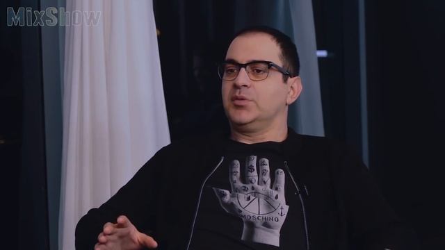 Как Живет Гарик Мартиросян и Сколько Он Зарабатывает