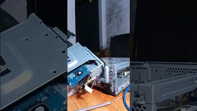 Acer extensa x2610g synchronized computer fan spins and then turns off смотреть онлайн