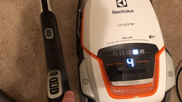 Electrolux UltraOne 7085B canister смотреть онлайн