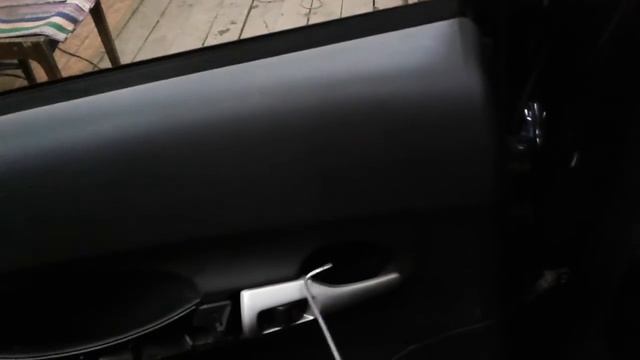 Toyota Auris 2008 г. разборка задней левой двери смотреть онлайн