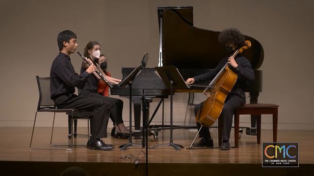 Francis Poulenc, Trio for Piano, Oboe, and Cello Lent-Presto смотреть онлайн