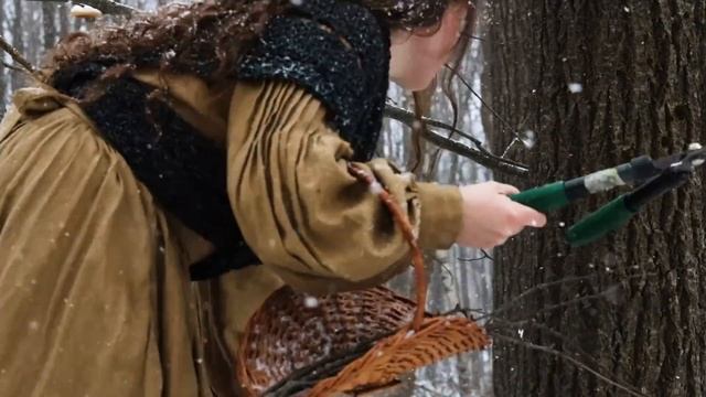 Decorating For A Simple Christmas | Slow Living | Cottagecore