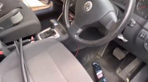 VW Golf Plus front wiper blades replacement #vw #vwgolf