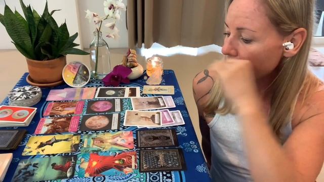 ?DAILY ENERGY UPDATE The empress is loved! 12th October 2020 смотреть онлайн