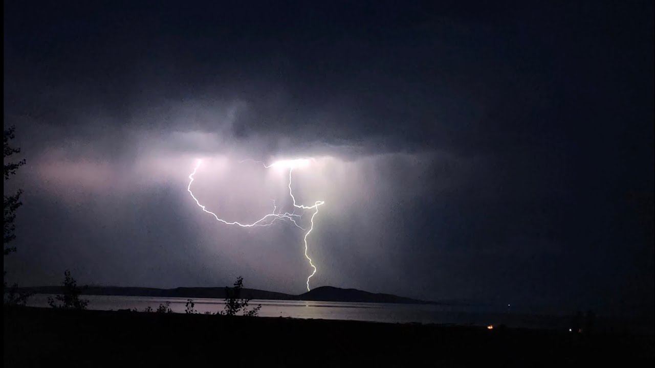 Июльская гроза на озере. смотреть онлайн