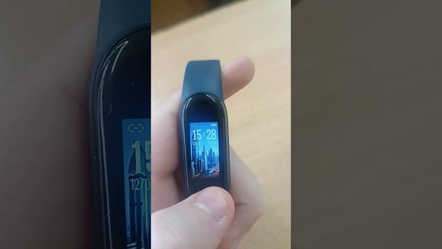 часы Xiaomi Mi Band 8 смотреть онлайн